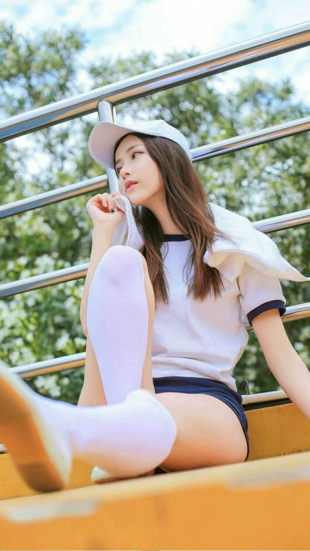 围场棋局，梅赛德斯精密计算轻取迈凯伦，周冠宇状态火热震动中场格局