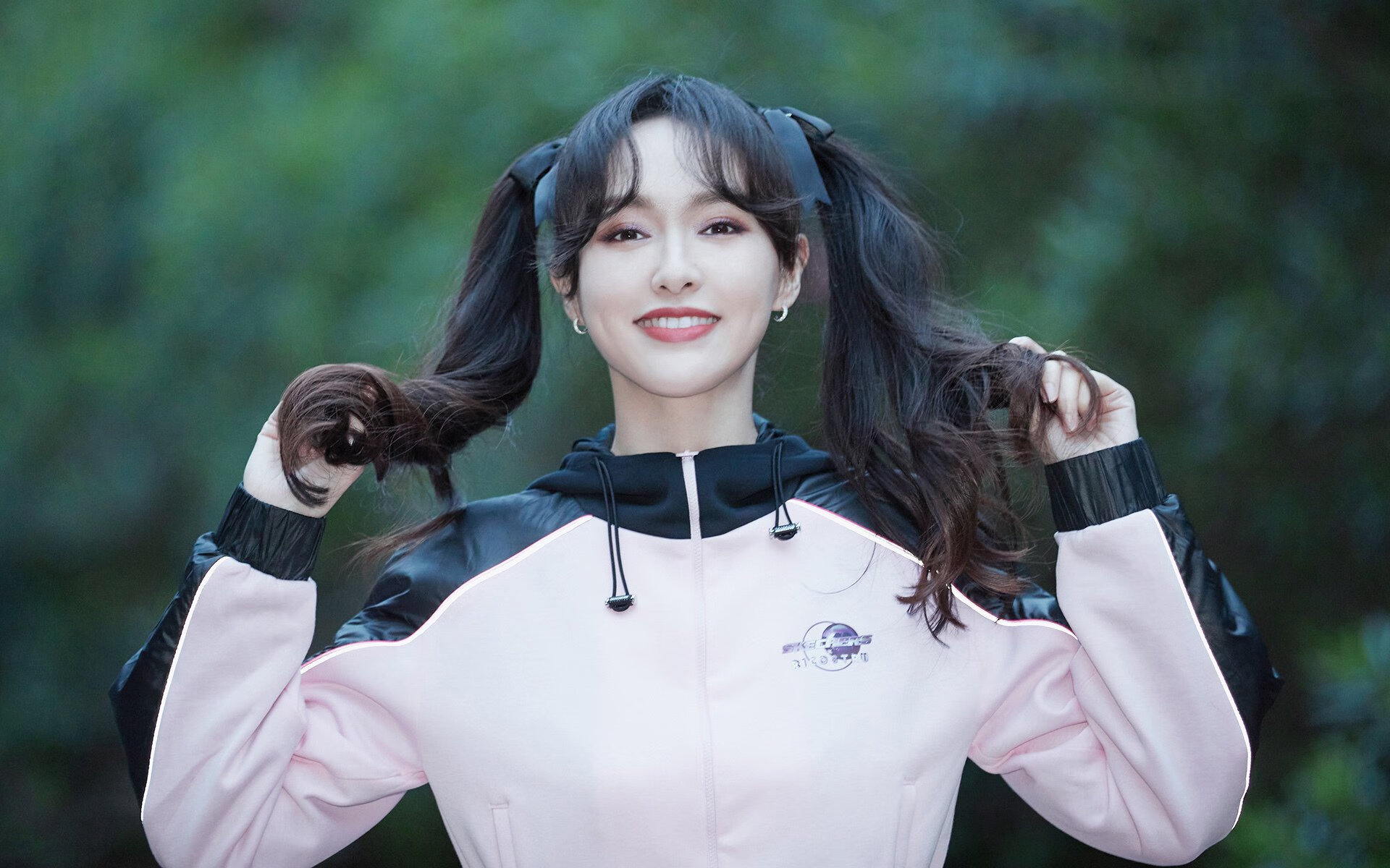 梅赛德斯完胜迈凯伦，不是车队赢了比赛，是维斯塔潘一个人赢了战争