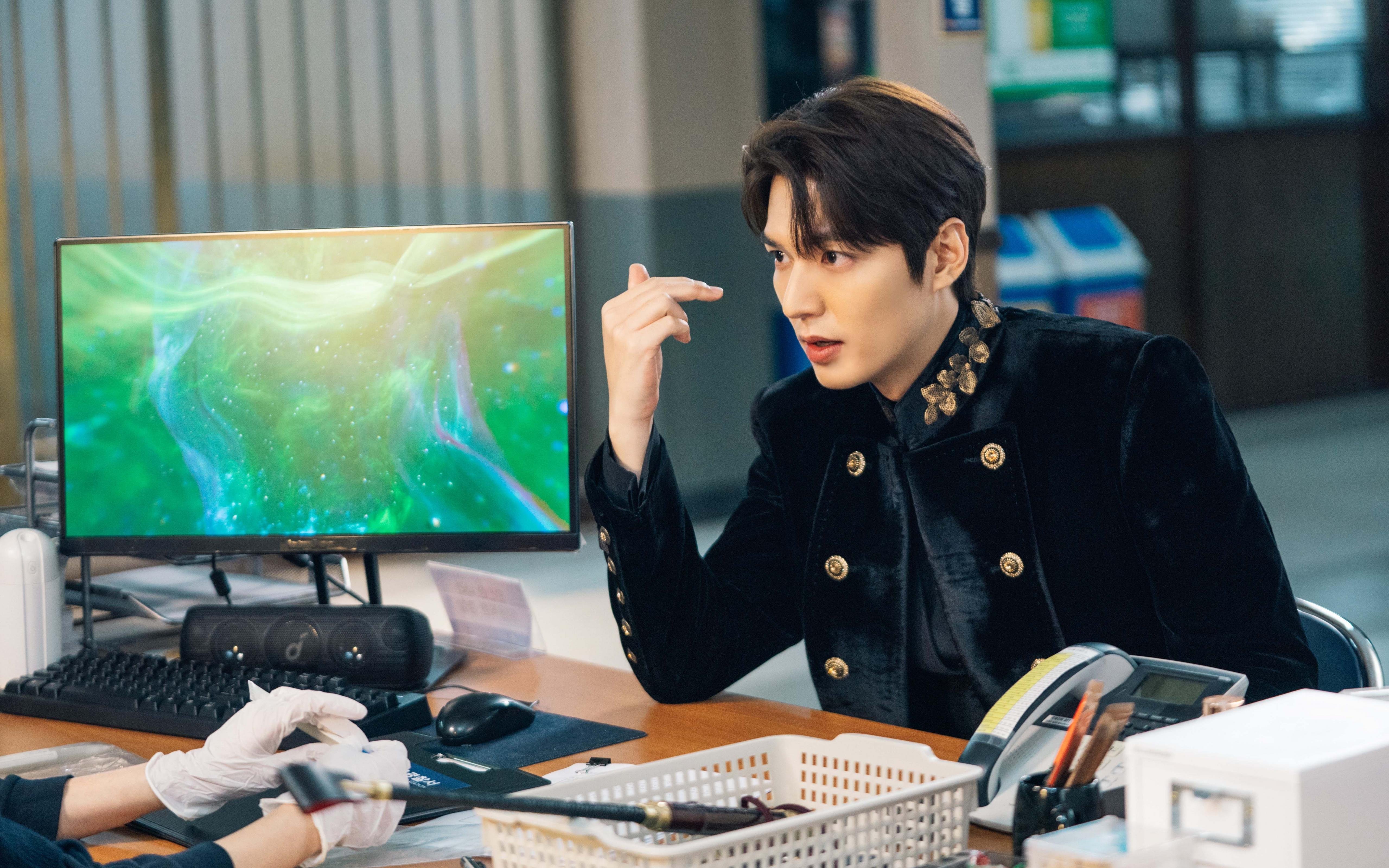 南美风暴席卷北美大陆，委内瑞拉力克喀麦隆，萨拉赫上演史诗级接管