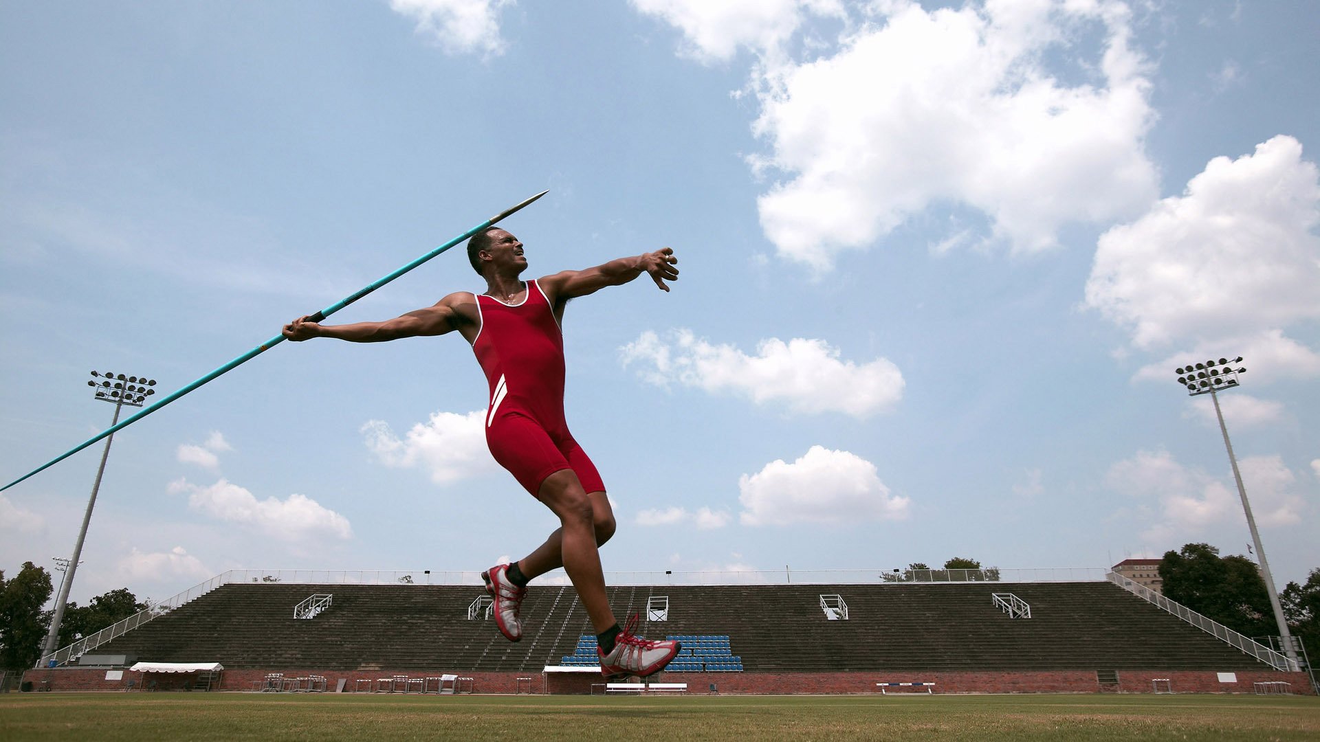 洪都拉斯轻取罗马，当热带雨林席卷七丘之城